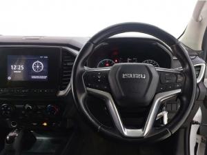 Isuzu D-Max 1.9TD double cab LS 4x4 auto - Image 12