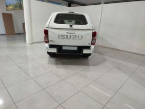 Isuzu D-Max 1.9TD double cab LS 4x4 auto - Image 6