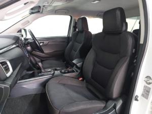 Isuzu D-Max 1.9TD double cab LS 4x4 auto - Image 8