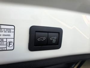 Toyota Corolla Cross 1.8 HEV GR-Sport - Image 11