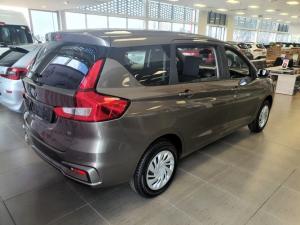 Toyota Rumion 1.5 SX manual - Image 4