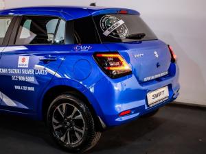 Suzuki Swift 1.2 GLX manual - Image 12