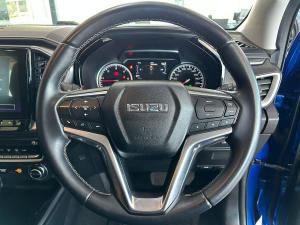 Isuzu D-Max 3.0TD double cab LSE 4x4 - Image 12