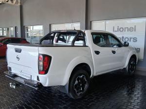 Nissan Navara 2.5DDTi double cab SE auto - Image 16