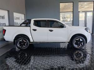 Nissan Navara 2.5DDTi double cab SE auto - Image 3