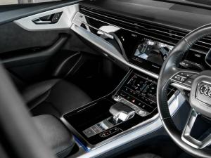 Audi Q8 45TDI quattro - Image 11