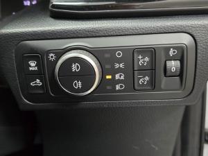 Volkswagen Amarok 2.0BiTDI double cab Life 4Motion - Image 6