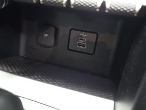 Volkswagen Amarok 2.0BiTDI double cab Life 4Motion - Image 9