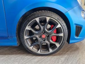 Abarth 500 500 595 competizione 1.4T - Image 9