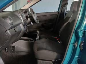 Renault Kwid 1.0 Life - Image 10