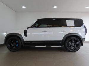 Land Rover Defender 110 V8 - Image 4