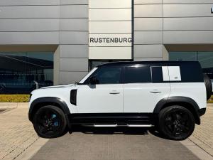 Land Rover Defender 110 V8 - Image 5