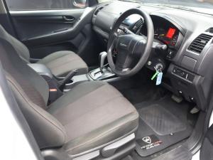 Isuzu D-Max 250 double cab Hi-Ride auto - Image 8