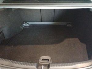Mercedes-Benz C-Class C200 Avantgarde - Image 10