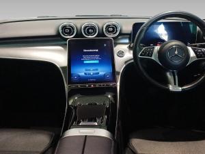 Mercedes-Benz C-Class C200 Avantgarde - Image 11