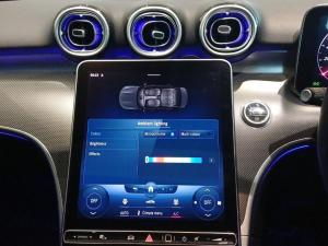 Mercedes-Benz C-Class C200 Avantgarde - Image 12