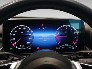 Mercedes-Benz C-Class C200 Avantgarde - Image 13