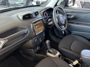 Jeep Renegade 1.4T Longitude - Image 11