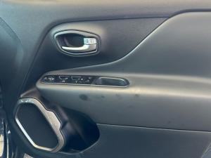 Jeep Renegade 1.4T Longitude - Image 14