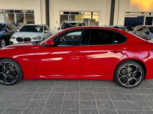 Alfa Romeo Giulia 2.0T Veloce - Image 6