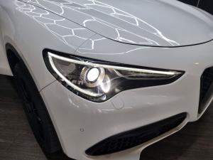 Alfa Romeo Stelvio 2.0T B-Tech Q4 - Image 6