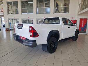 Toyota Hilux 2.8GD-6 Xtra cab Legend auto - Image 2