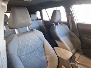 Toyota Corolla Cross 1.8 Xi - Image 12
