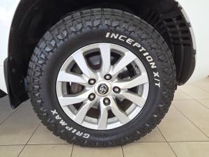 Toyota Land Cruiser 200 4.5D-4D V8 VX-R - Image 21