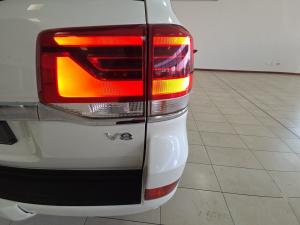 Toyota Land Cruiser 200 4.5D-4D V8 VX-R - Image 22