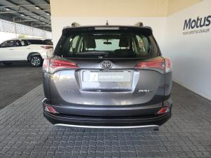 Toyota RAV4 2.0 GX auto - Image 5