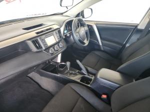 Toyota RAV4 2.0 GX auto - Image 7