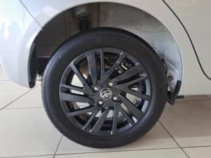 Toyota Vitz 1.0 XR auto - Image 10