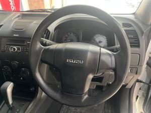 Isuzu D-Max 250 Extended cab Hi-Ride auto - Image 8