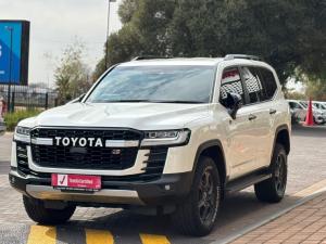 Toyota Land Cruiser 300 3.3D GR-Sport - Image 15