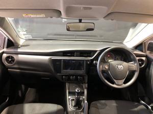 Toyota Corolla Quest 1.8 Plus manual - Image 9