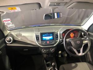 Toyota Vitz 1.0 XR manual - Image 8