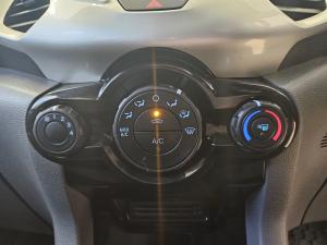 Ford EcoSport 1.5TDCi Trend - Image 15