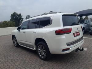 Toyota Land Cruiser 300 3.5T ZX - Image 23