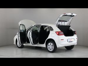 Toyota Starlet 1.5 Xi - Image 11