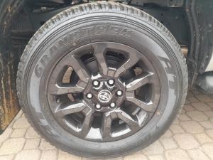 Toyota Hilux 2.8GD-6 double cab 4x4 Legend auto - Image 20