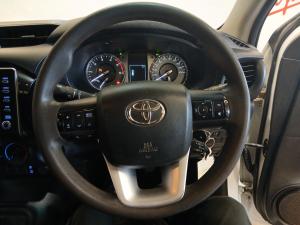 Toyota Hilux 2.4GD-6 Xtra cab Raider manual - Image 8