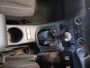 Toyota Hilux 2.4GD-6 Xtra cab Raider manual - Image 12