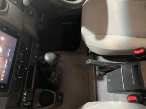 Toyota Landcruiser 76 2.8 GD-6 S/W - Image 9