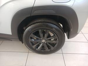 Toyota Starlet Cross 1.5Xs automatic - Image 17
