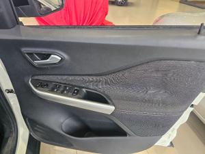 Nissan Magnite 1.0 Acenta Plus AMT - Image 10