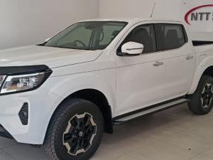 Nissan Navara 2.5DDTI LE/LE Plus 4X4 automatic D/C - Image 2