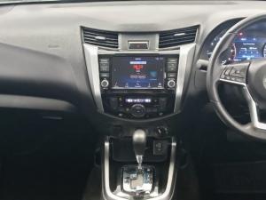 Nissan Navara 2.5DDTI LE/LE Plus 4X4 automatic D/C - Image 7