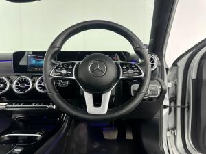 Mercedes-Benz A 200 automatic - Image 12