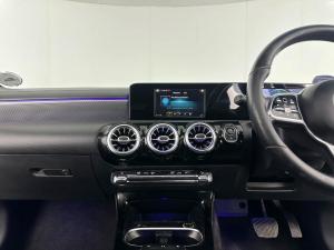 Mercedes-Benz A 200 automatic - Image 17