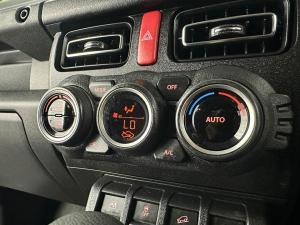 Suzuki Jimny 1.5 GLX automatic - Image 20